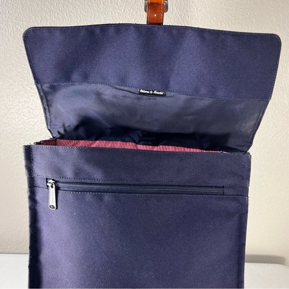 Herschel City Offset Mid-Volume 14L Backpack Navy Blue